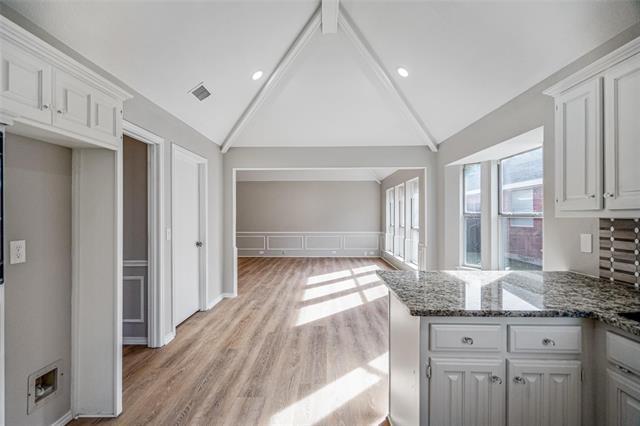 Building Photo - 1006 Merribrook Ln