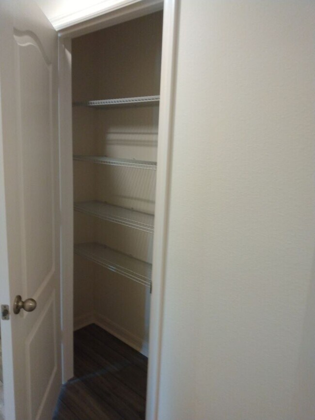 Building Photo - Brand New 3 Bedroom 2 Bathroom Villa Home Silver Ridge