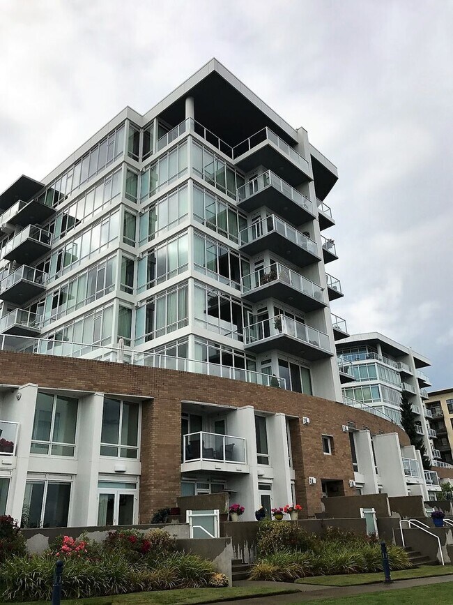 Building Photo - Perfect Sunset View Condo!!