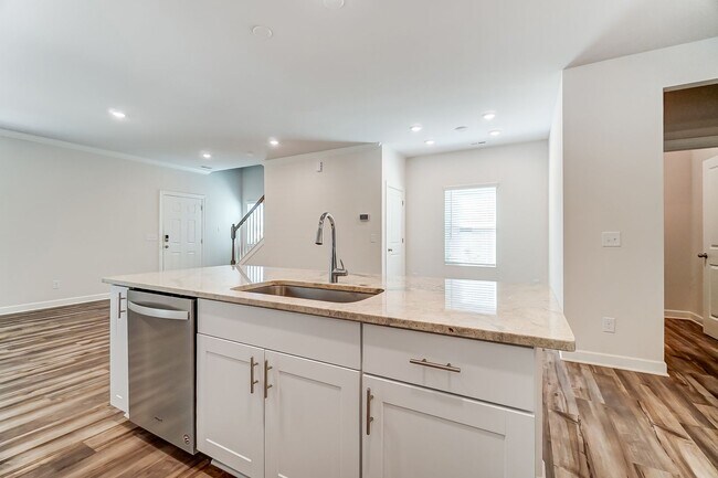 Building Photo - Move-in Ready 3 Bedroom in Mint Hill!