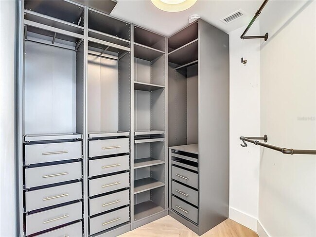 Building Photo - 13211 Pleasant Hill Farm Rd