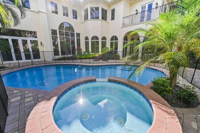 Building Photo - 17665 Middlebrook Way