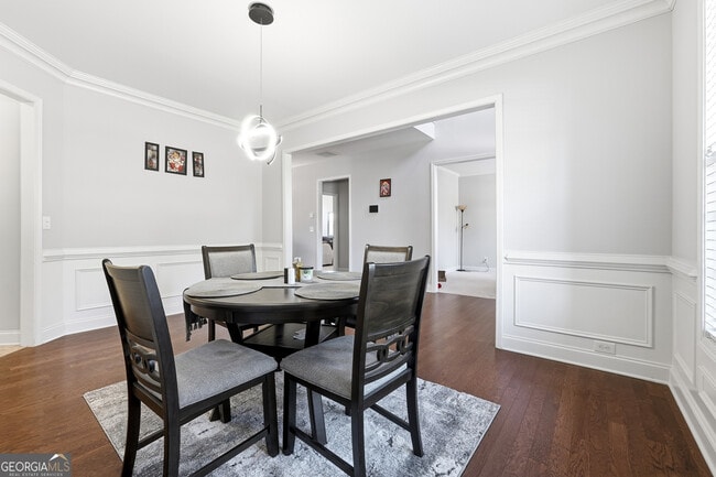 Building Photo - 100 Northbrooke Trace