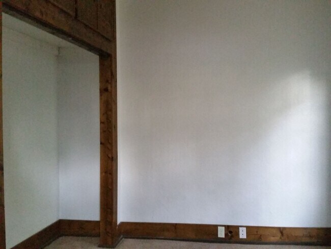 Building Photo - 3 br, 3 bath House - 750 VERNON STREET