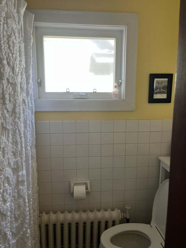 Building Photo - 870 Ashland Ave