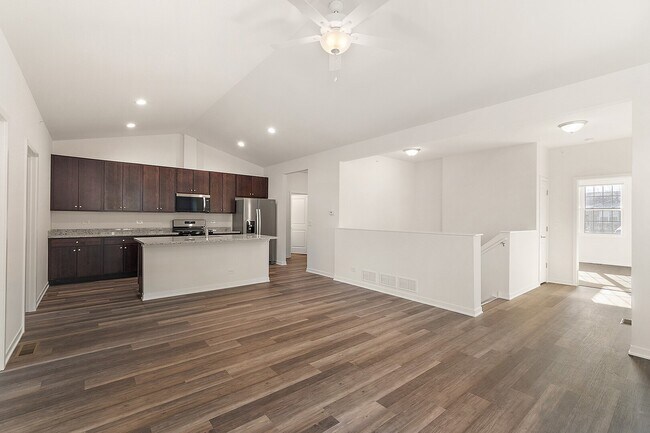 Building Photo - 58 Olympus Dr