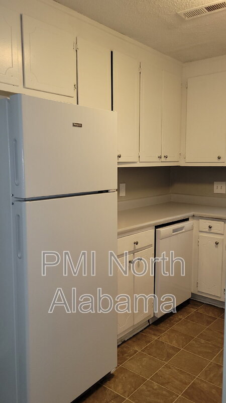 Building Photo - 1506 Ascent Trail NW