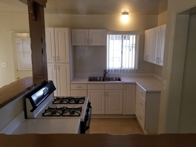 Building Photo - 2233-2235 Euclid