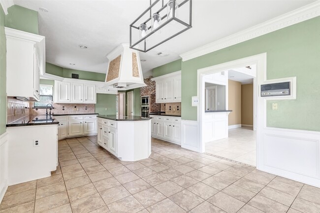 Building Photo - 12102 Moorcreek Dr