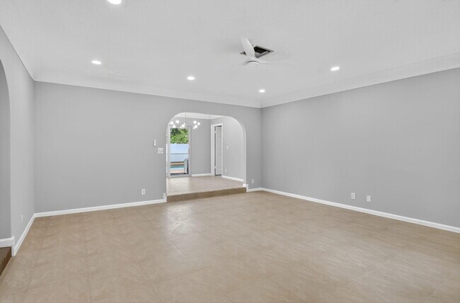 Building Photo - 1544 NW 9th St
