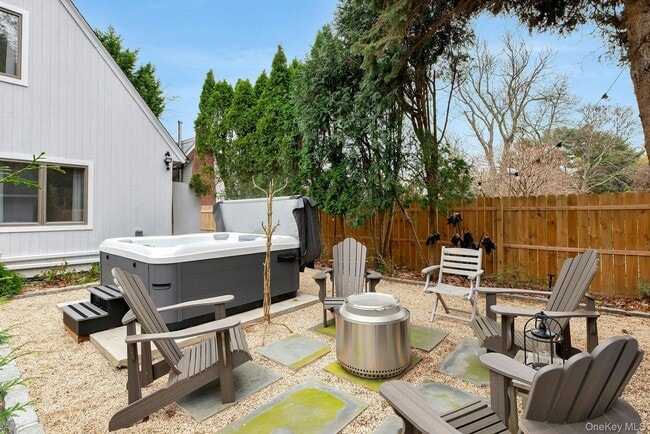 Building Photo - 25 Miami Ave