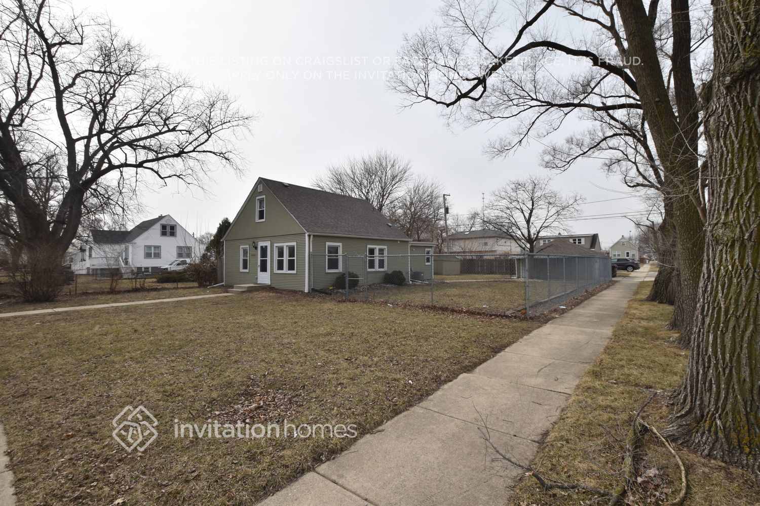 Building Photo - 10002 Merrimac Ave