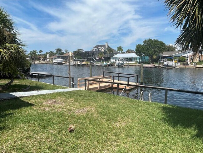 Building Photo - 4149 Floramar Terrace