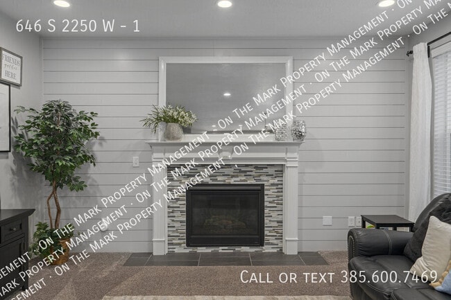 Building Photo - 646 S 2250 W