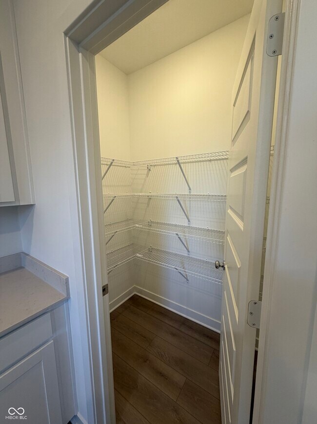 Building Photo - 6468 Tutelo Dr