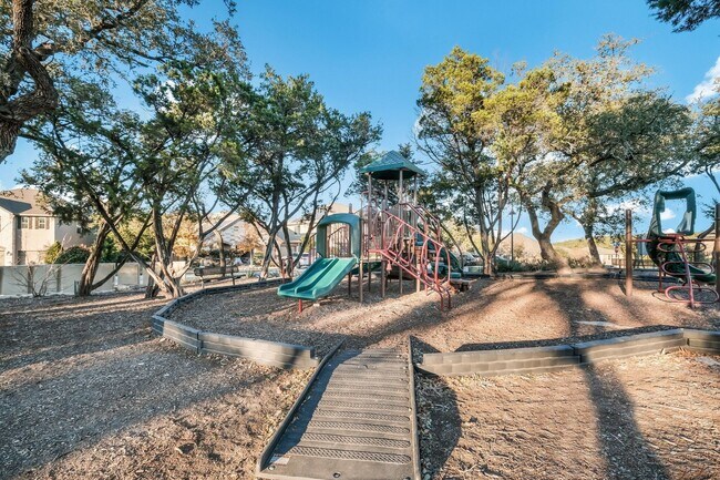 Building Photo - 28263 Willis Ranch