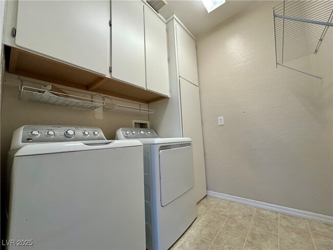 Building Photo - 2529 Flodden St