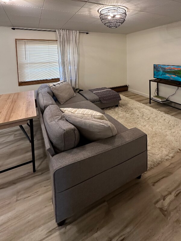 Building Photo - 208 2nd St S