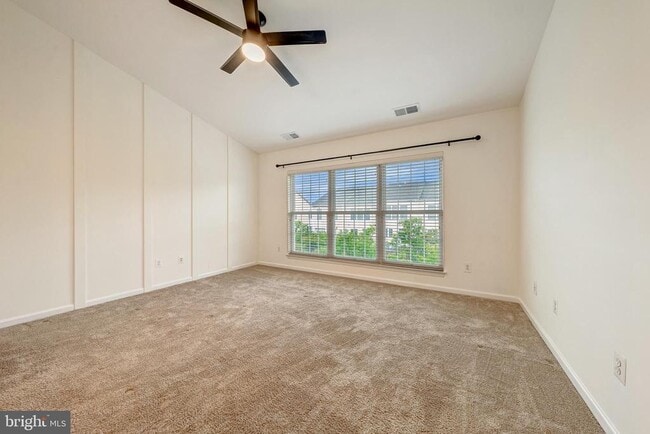 Building Photo - 25112 Neptune Terrace
