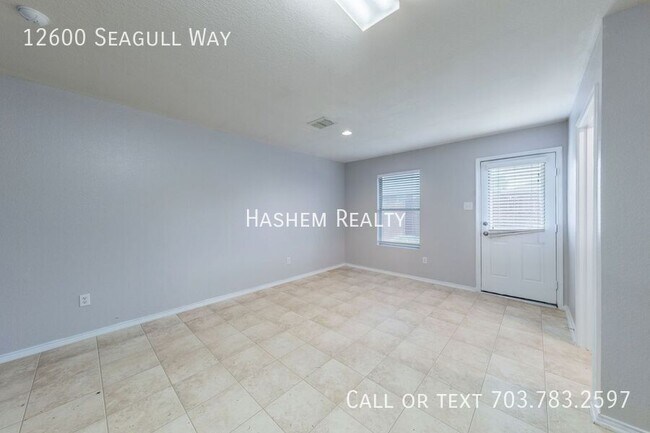 Building Photo - 12600 Seagull Way