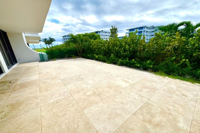 Building Photo - 2580 S Ocean Blvd