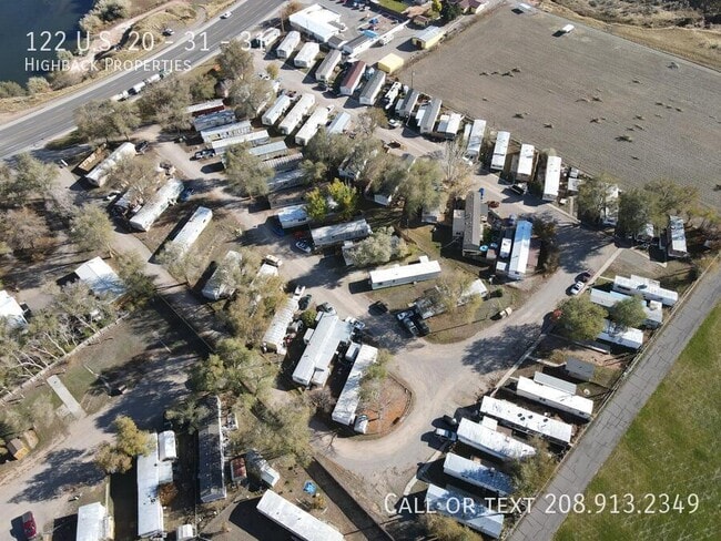 Building Photo - 122 US-20