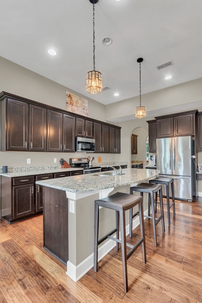 Building Photo - 1060 Harvey Springs Dr