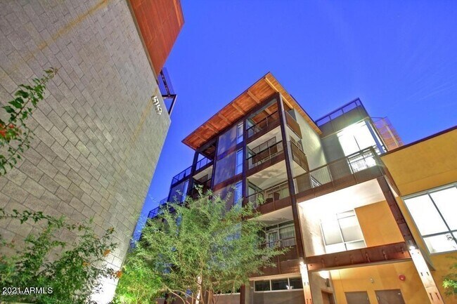 Building Photo - 4747 N Scottsdale Rd