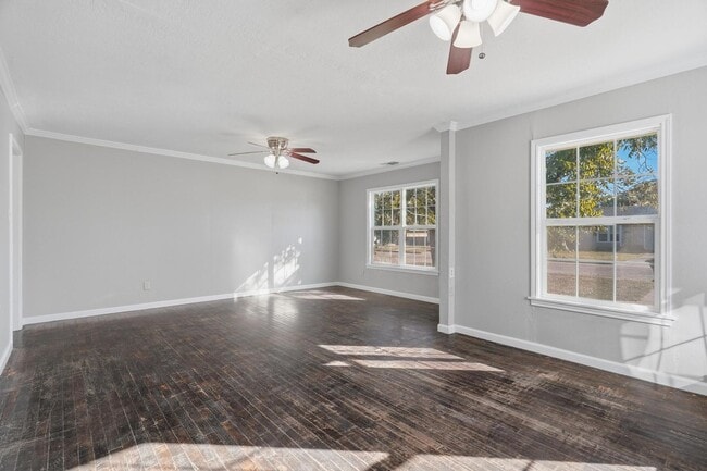 Building Photo - 2618 S 22nd St