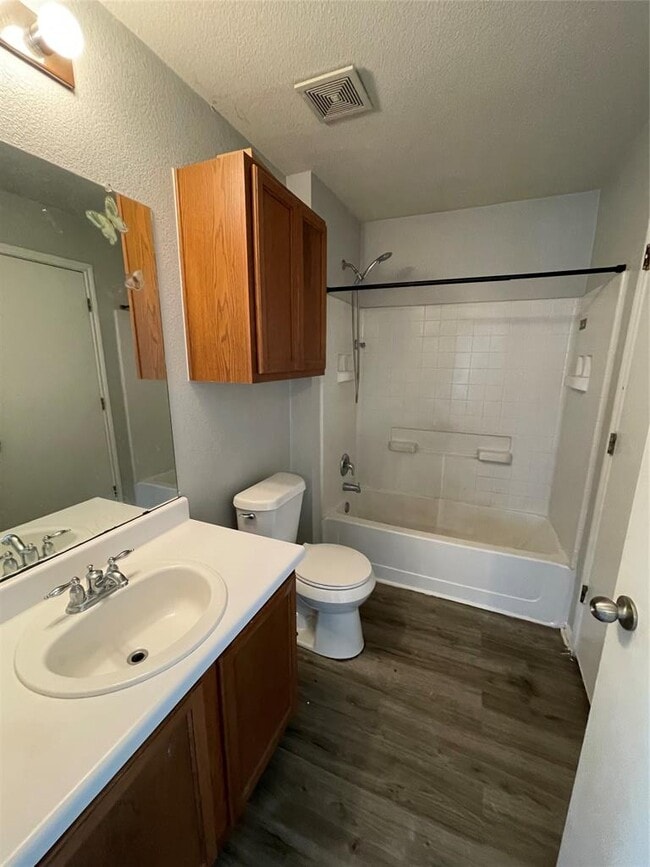 Building Photo - 6605 Plains Crest Dr