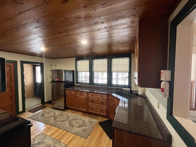 Building Photo - 1316 US-302