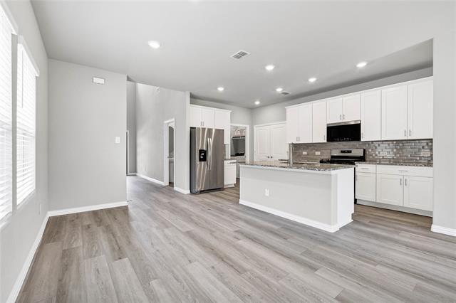 Building Photo - 5202 Bonanza Dr