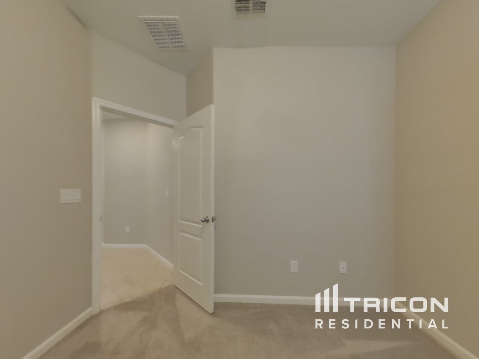 Building Photo - 164 Bloomfield Wy