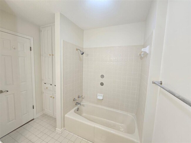 Building Photo - 142 Kamakoa Ln