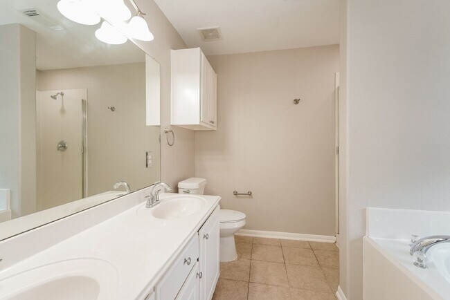 Building Photo - 8410 Tararin Ln