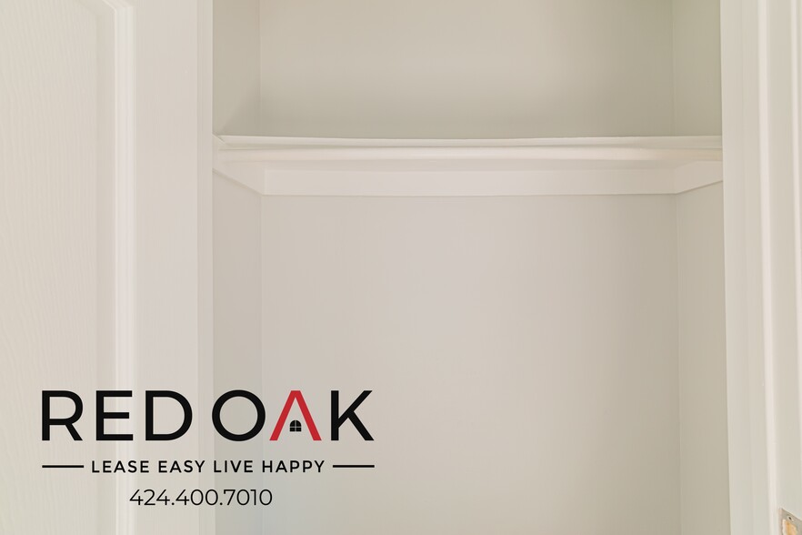 Building Photo - 4324 Walnut St