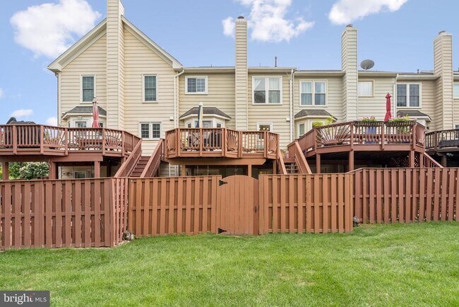 Building Photo - 21140 Dray Terrace