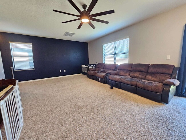Building Photo - Large 2 story Cocoa home