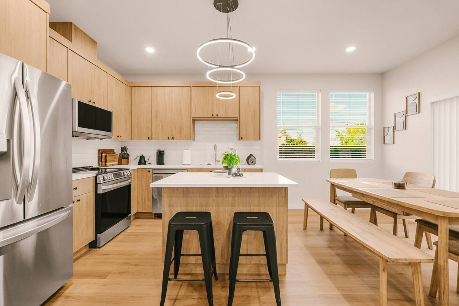 Building Photo - 3202 NW Division St