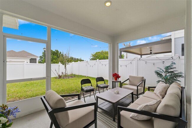 Building Photo - 28905 Orange Berry Dr