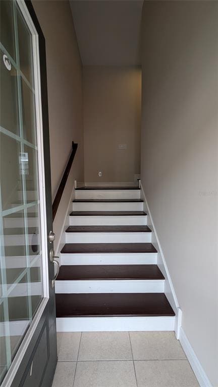 Building Photo - 584 Scotia Pl