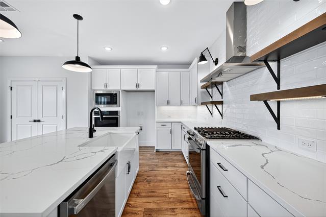 Building Photo - 910 Sunflower Trl