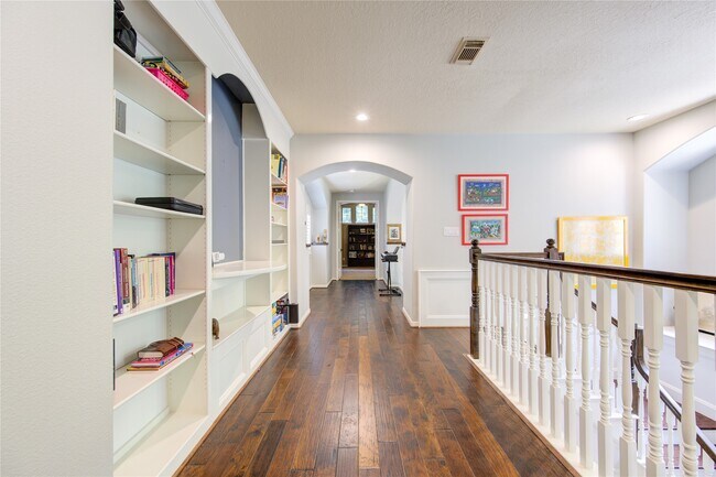 Building Photo - 62 W Mirror Ridge Cir