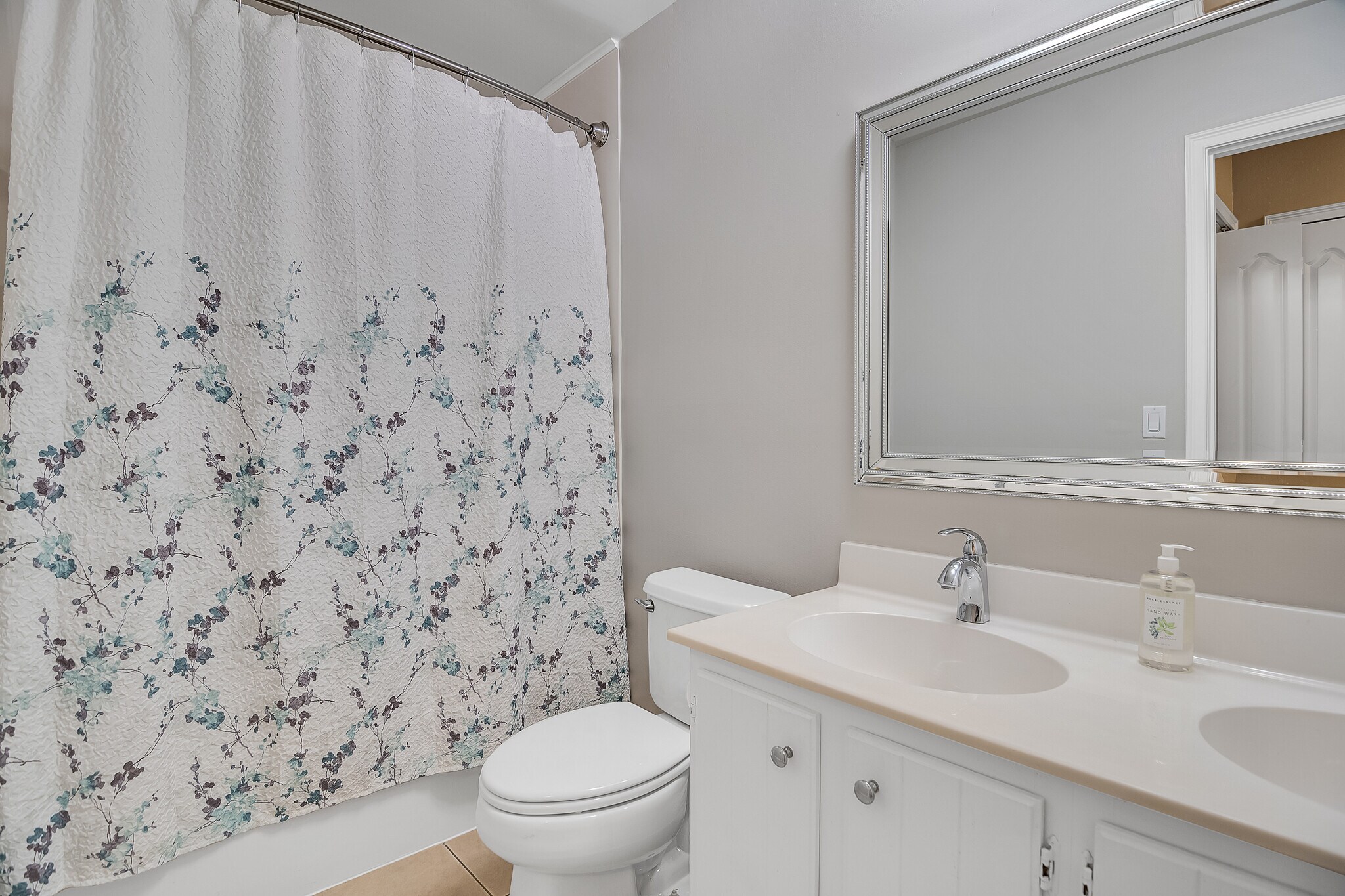 Building Photo - 1901 Indian River Blvd