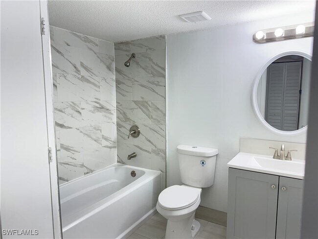 Building Photo - 108 Santa Clara Dr