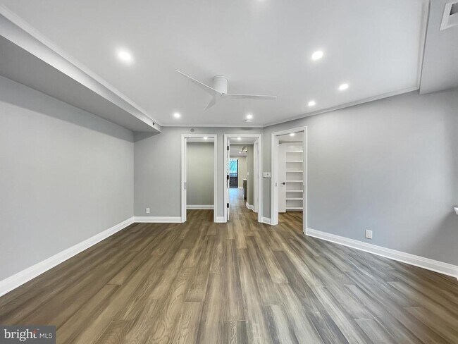 Building Photo - 4801 Hampden Ln