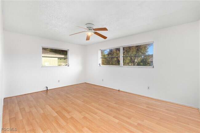 Building Photo - 2330 Caladium Rd