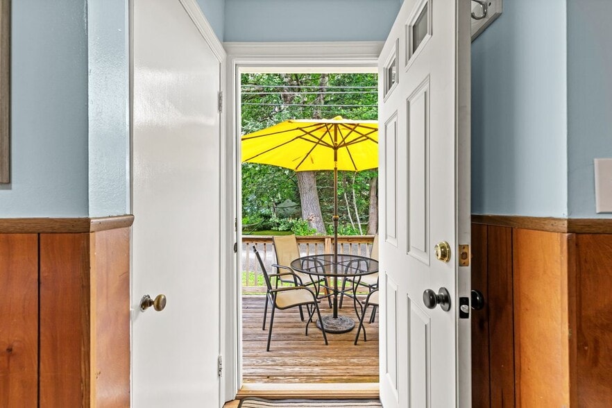 Building Photo - 31 Foote St