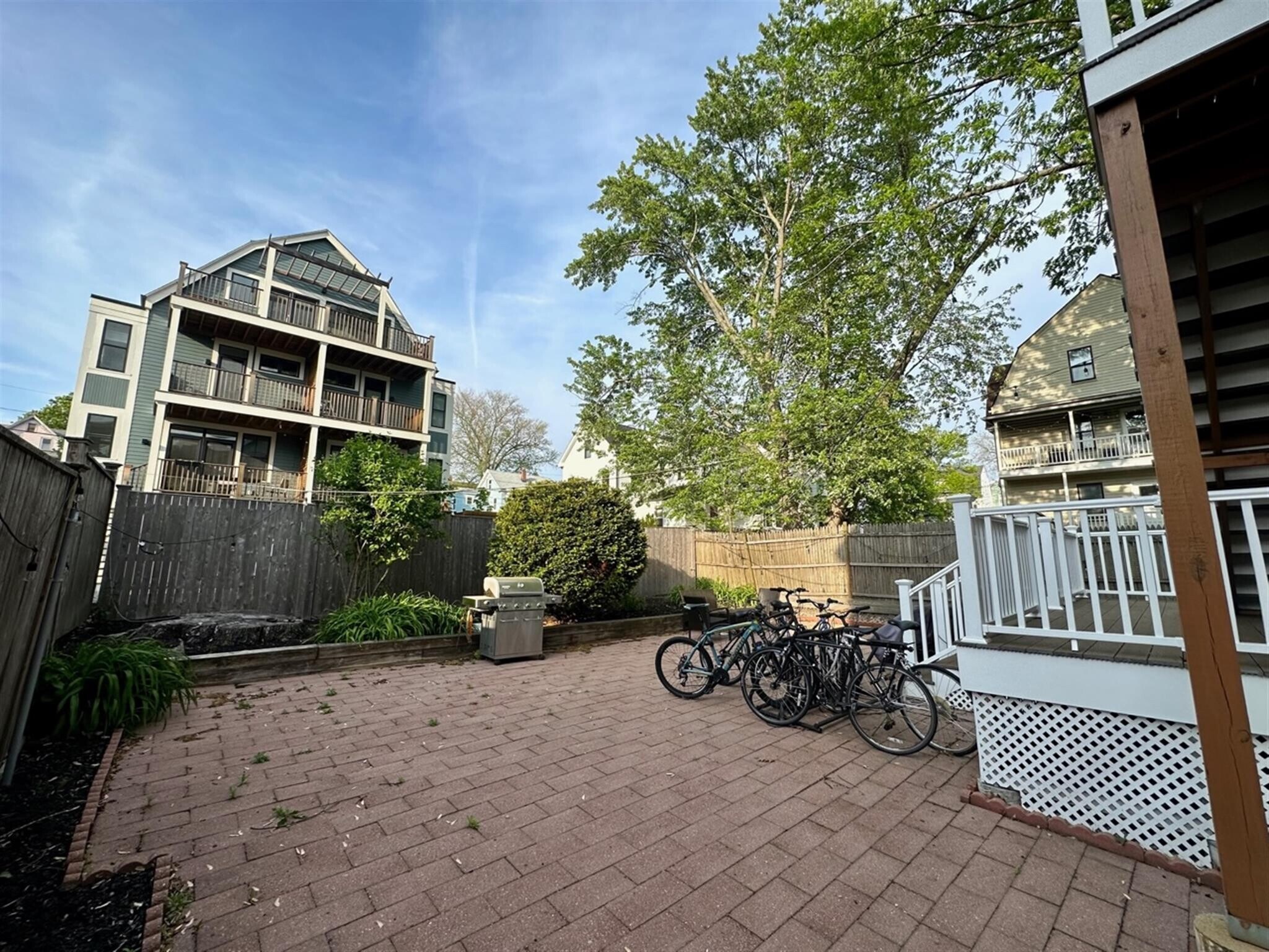 Building Photo - 119 Morrison Ave