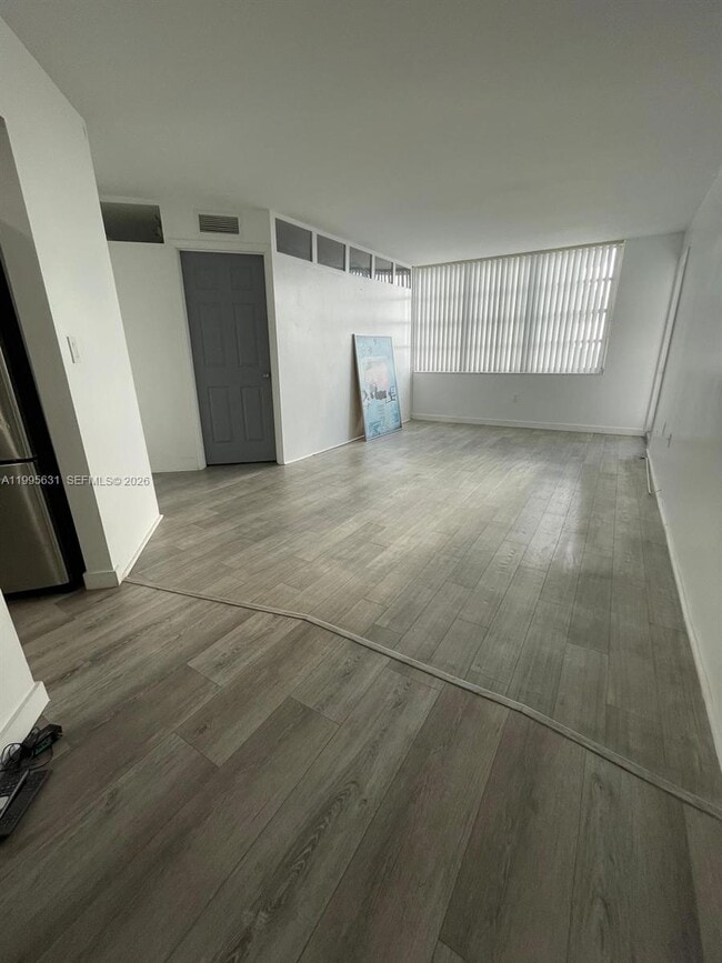 Building Photo - 2750 NE 183rd St